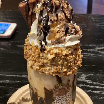 The Crazy Mason - Snickers - Desserts Near Me - Myrtle Beach, South Carolina The Crazy Mason - Snickers - Desserts Near Me - Myrtle Beach, South Carolina
