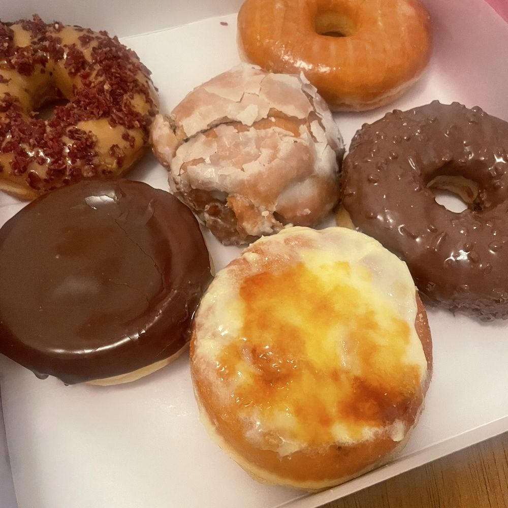 Homers - Box of 6 - Donuts Near Me - Montreal, Quebec Homers - Box of 6 - Donuts Near Me - Montreal, Quebec