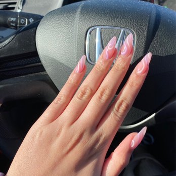 Glossi Nail Bar - Nail Salons Near Me - Colma, California