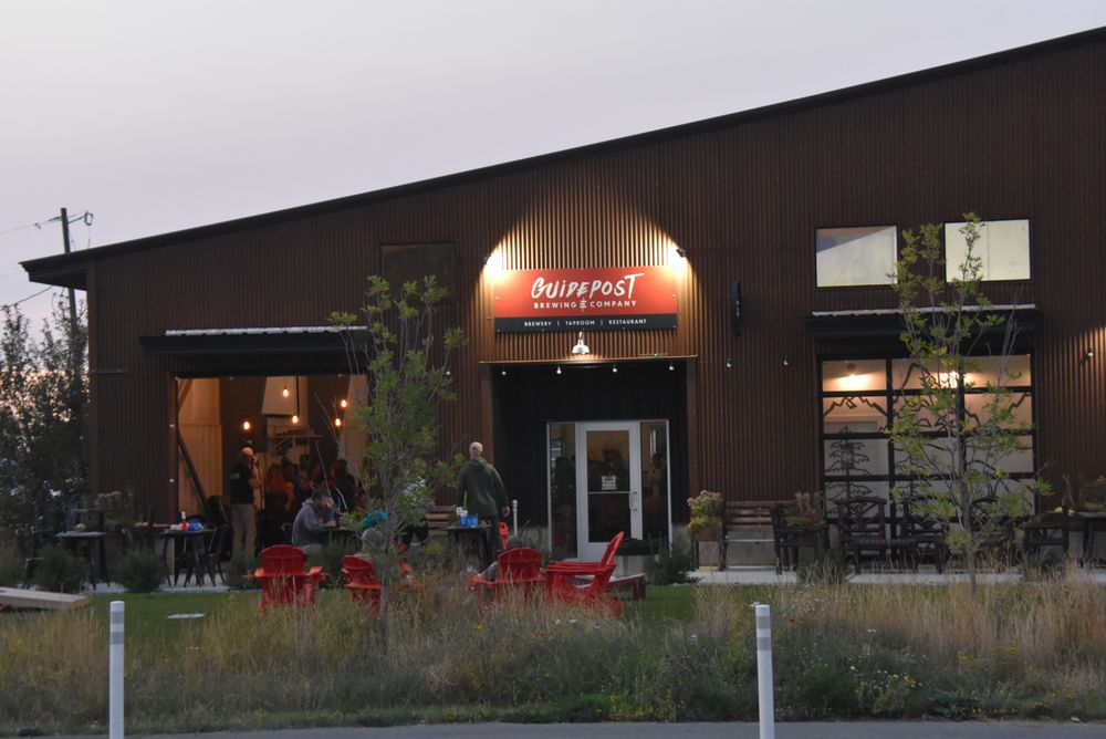 Guidepost Brewing Logo