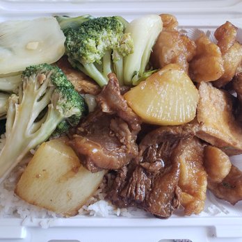 East Kitchen - Chinese Near Me - Vancouver, British Columbia