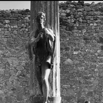 Pompeii Ruins - Just one of the beautiful statues that can be seen in the ruins of Pompeii - Landmarks & Historical Buildings Near Me - Pompei, NA