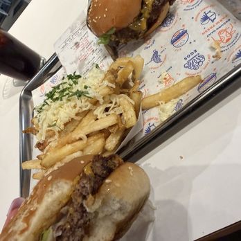 Super Duper Burgers - MINI BURGER GARLIC FRIES - Burgers Near Me - San Ramon, California Super Duper Burgers - MINI BURGER GARLIC FRIES - Burgers Near Me - San Ramon, California