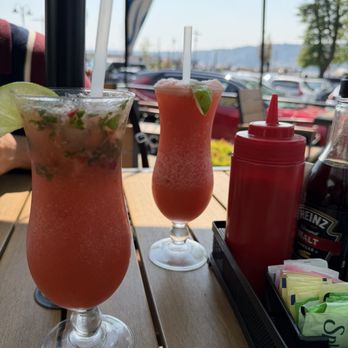 JJ's Fish House - Strawberry basil and JJ's Punch cocktails - Seafood Near Me - Poulsbo, Washington