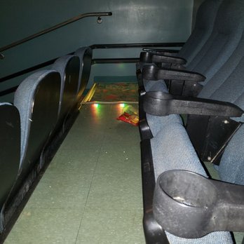 Regal Harrisburg - Garbage left over and uncleaned after the previous showing - Cinema Near Me - Harrisburg, Pennsylvania