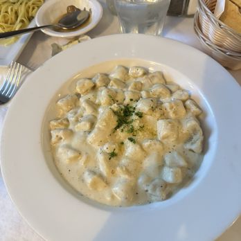 Arnoldi’s Cafe - Italian Near Me - Santa Barbara, California