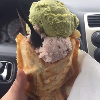 Red Bean Waffle House - Red Bean Fish Waffle Ice Cream Cone with green tea and red bean ice cream! - Desserts Near Me - Thornhill, Ontario Red Bean Waffle House - Red Bean Fish Waffle Ice Cream Cone with green tea and red bean ice cream! - Desserts Near Me - Thornhill, Ontario