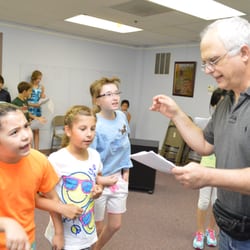 The Academy of Fine Arts - Acting teacher works with scene for 10 year olds.