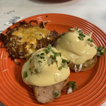 Red Rooster Cafe - Eggs Benedict with hashbrowns (onions come on both) - Breakfast & Brunch Near Me - Destin, Florida