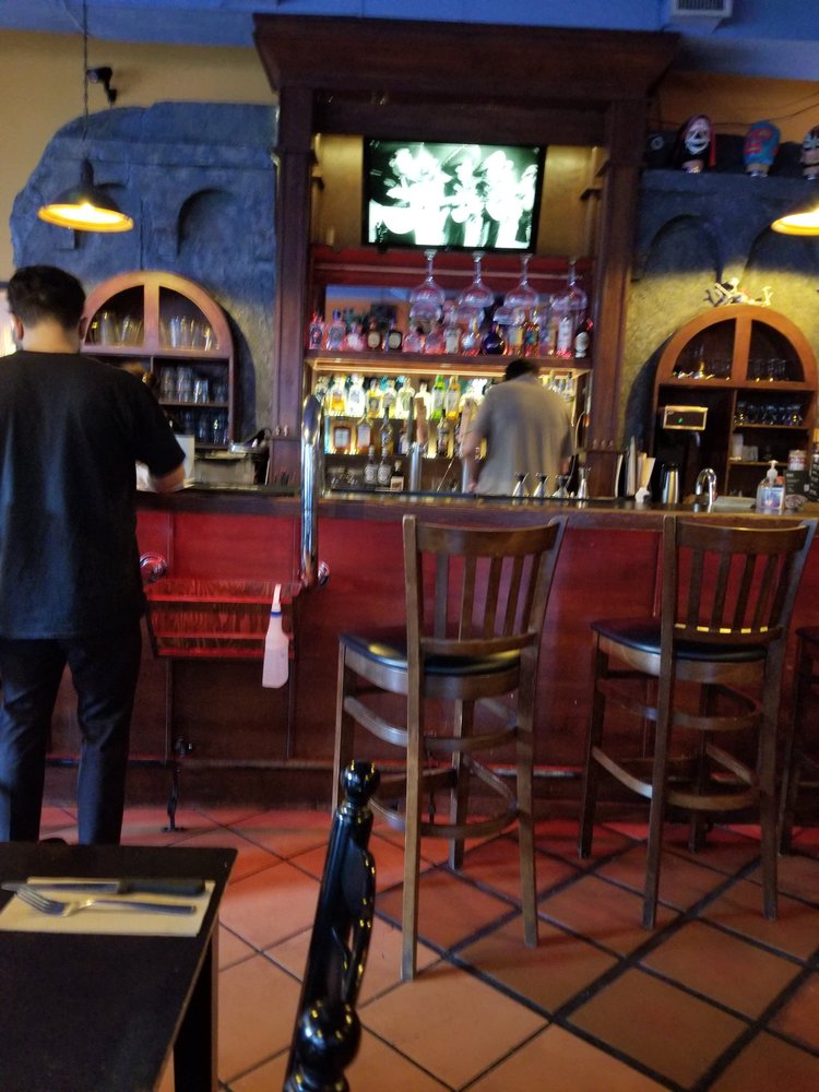 pub image