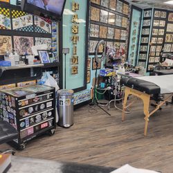 Pastime Tattoo - Interior