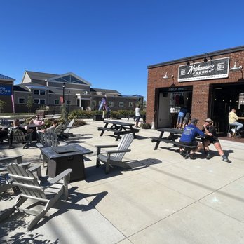 Neshaminy Creek Brewing - Outdoor patio with cornhole and fire pits - Breweries Near Me - Dublin, Pennsylvania Neshaminy Creek Brewing - Outdoor patio with cornhole and fire pits - Breweries Near Me - Dublin, Pennsylvania