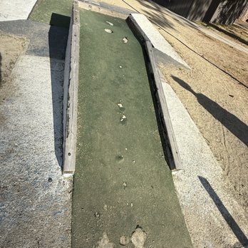 Thousand Trails Yosemite Lakes - Mini golf - all of the holes looked like this - Campgrounds Near Me - Groveland, California Thousand Trails Yosemite Lakes - Mini golf - all of the holes looked like this - Campgrounds Near Me - Groveland, California