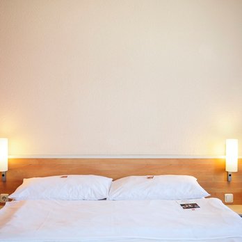 ibis Wien Mariahilf - Unsere Betten bieten Ihnen einen hohen Komfort und erholsamen Schlaf, damit Sie den folgenden Tag wieder gestärkt beginnen können! - Hotels Near Me - Vienna, 9 ibis Wien Mariahilf - Unsere Betten bieten Ihnen einen hohen Komfort und erholsamen Schlaf, damit Sie den folgenden Tag wieder gestärkt beginnen können! - Hotels Near Me - Vienna, 9