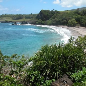 Hamoa Beach - Beaches Near Me - Hana, Hawaii