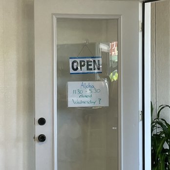 Hanalei Poke - Closed on Wednesdays - Food Trucks Near Me - Hanalei, Hawaii Hanalei Poke - Closed on Wednesdays - Food Trucks Near Me - Hanalei, Hawaii