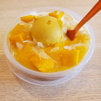 Hui Lau Shan - Pomelo & Mango with Sago - Desserts Near Me - Bellevue, Washington