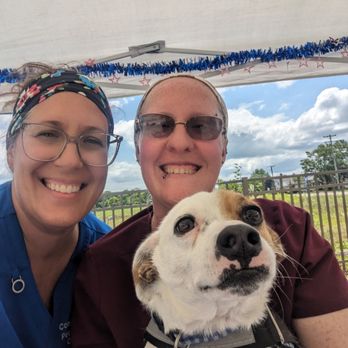 Community Mobile Pet Services - Leo visiting us at a discount day! - Pet Groomers Near Me
