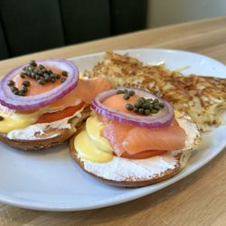 Whidbey's A Daytime Eatery - Smoked Salmon Benedict