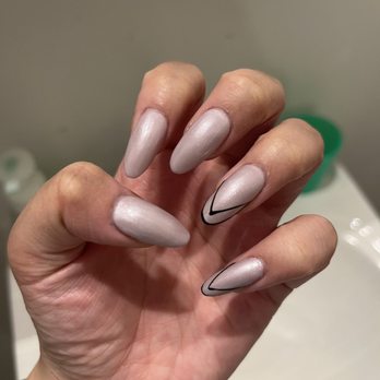 Meet Nails - Chrome purple/pink gel x - Nail Salons Near Me - San Francisco, California Meet Nails - Chrome purple/pink gel x - Nail Salons Near Me - San Francisco, California
