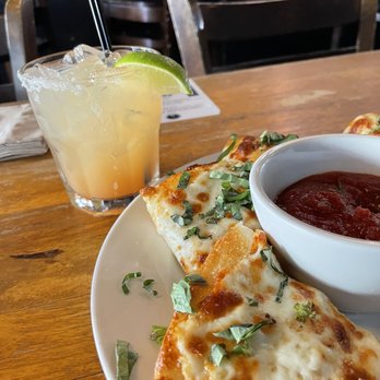 Blue Line Pizza - Garlic bread - Pizza Near Me - Burlingame, California