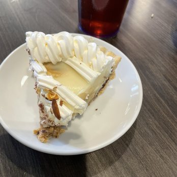 Zippy's at Summerlin - Banana cream pie - Hawaiian Near Me - Las Vegas, Nevada Zippy's at Summerlin - Banana cream pie - Hawaiian Near Me - Las Vegas, Nevada