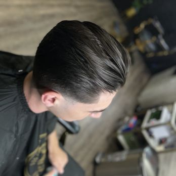 Sharp And Clean Barbershop - Barbers Near Me - Kissimmee, Florida Sharp And Clean Barbershop - Barbers Near Me - Kissimmee, Florida