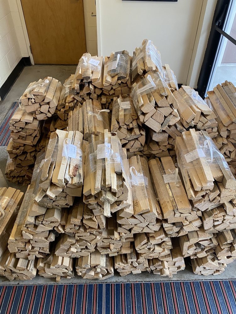 The Country Store Logo