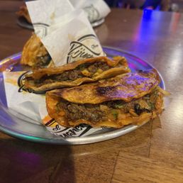 3 Tacos Dorados