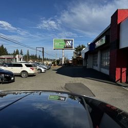 Joe's Glass Company - The front of store