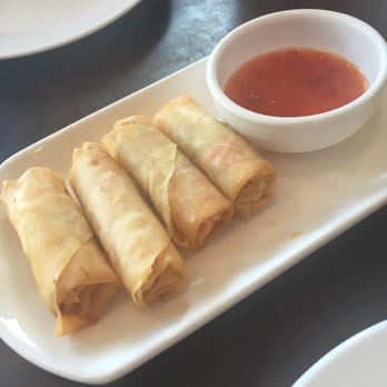 Basil Restaurant - Vegetable spring rolls - Asian Fusion Near Me - New Haven, Connecticut