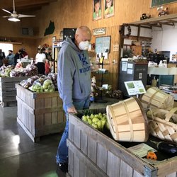 Hinton's Orchard & Farm Market - Buying some yellow delicious apples today at Hinton's Orchard and Farm Market.