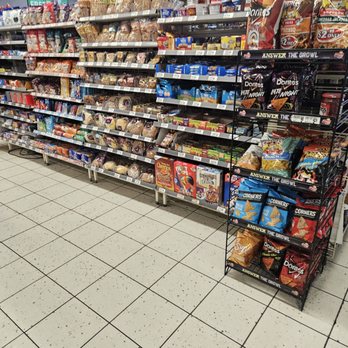 7-Eleven - Chips - Convenience Stores Near Me - Arleta, California