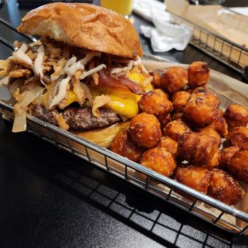 Brews - A Taphouse and Gourmet Burger Joint - American Near Me - Chandler, Arizona Brews - A Taphouse and Gourmet Burger Joint - American Near Me - Chandler, Arizona