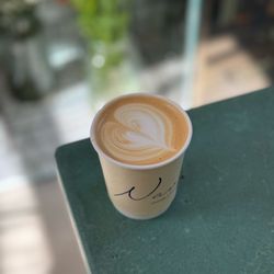 Navi Coffee & Flowers - Mocha latte