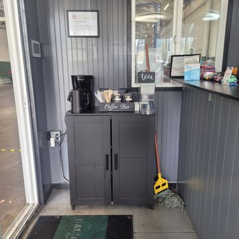 Galicia Auto Repair - Coffee station by the register and waiting room - Auto Repair Near Me - Oakland, California Galicia Auto Repair - Coffee station by the register and waiting room - Auto Repair Near Me - Oakland, California