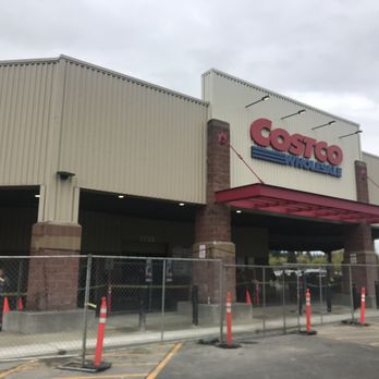 Costco Wholesale - 4/28/22 Exterior, entrance under construction - Wholesale Stores Near Me - Vancouver, Washington