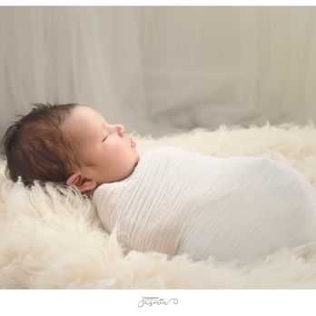 Photography By Jasmin - Edmonton newborn photographer - Session Photography Near Me Photography By Jasmin - Edmonton newborn photographer - Session Photography Near Me