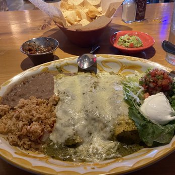 Lupe Tortilla Mexican Restaurant - Green enchiladas - Mexican Near Me - Irving, Texas Lupe Tortilla Mexican Restaurant - Green enchiladas - Mexican Near Me - Irving, Texas