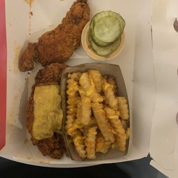 Dave's Hot Chicken - Halal Near Me - Toronto, Ontario