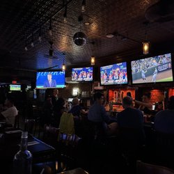 Meller's Sports Hub and Grill