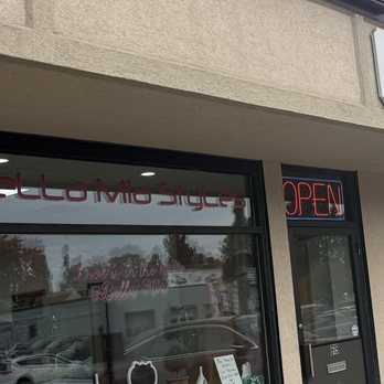 Bella Mia Styles - Hair Stylists Near Me - Hartford, Connecticut Bella Mia Styles - Hair Stylists Near Me - Hartford, Connecticut