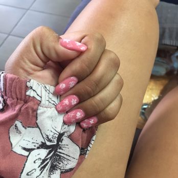 Artistic Nails Spa - Acrylic and gel pink/white marble - Nail Salons Near Me - Lahaina, Hawaii