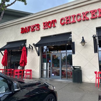 Dave's Hot Chicken - Outside - Chicken Shop Near Me - Dublin, California