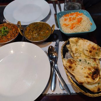 Indian Kitchen - garlic naan, saag paneer, chicken tikka makhani - Indian Near Me - Brooklyn, New York