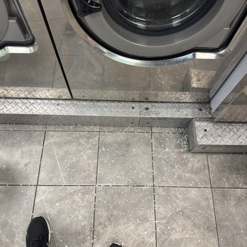Aqua Coin Laundromat - My mess - Laundromat Near Me - Minneapolis, Minnesota Aqua Coin Laundromat - My mess - Laundromat Near Me - Minneapolis, Minnesota