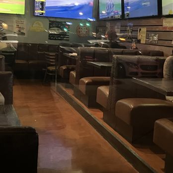 Cold Beers & Cheeseburgers - Empty tables - American Near Me - Gilbert, Arizona
