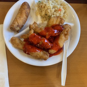 Egg Roll Number 1 - Sweet and sour chicken dinner - Vietnamese Near Me - Indianapolis, Indiana Egg Roll Number 1 - Sweet and sour chicken dinner - Vietnamese Near Me - Indianapolis, Indiana