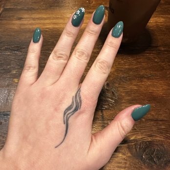 Winchester Nails & Spa - Gel Acrylic nails - Nail Salons Near Me - Winchester, Massachusetts