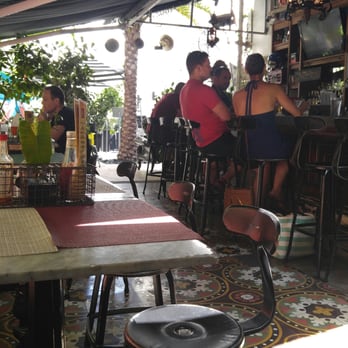 Moreno's Cuba - Cocktail Bars Near Me - Miami Beach, Florida Moreno's Cuba - Cocktail Bars Near Me - Miami Beach, Florida